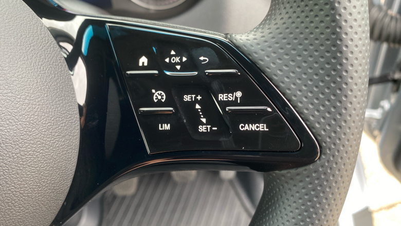 Mercedes-Benz Sprinter 315Cdi L2 Diesel Rwd 3.5t H2 Pro Van